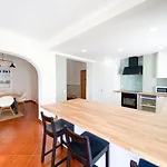 Daire Spacious Penthouse Sea View Near #1925