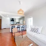 Spacious Penthouse Sea View Near #1925 Апартаменты Лагуш