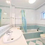 Daire Spacious Penthouse Sea View Near #1925 Lagos