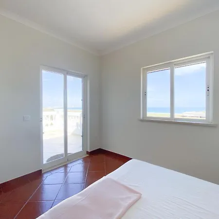 Spacious Penthouse Sea View Near #1925