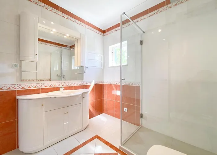아파트 Spacious Penthouse Sea View Near #1925 *