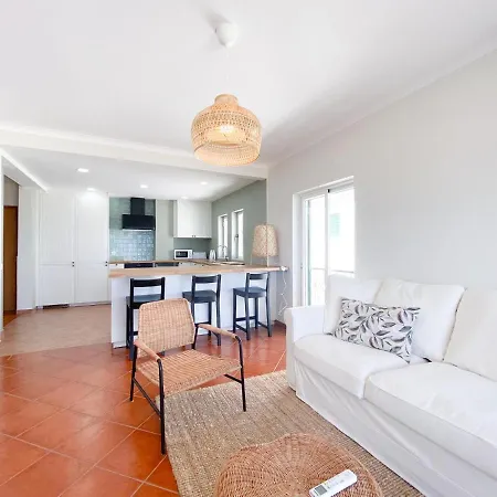 Spacious Penthouse Sea View Near #1925 Apartmán Lagos