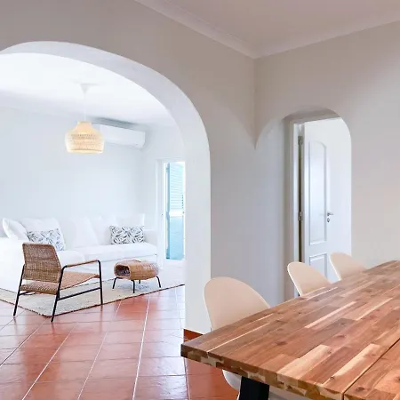 Apartment Spacious Penthouse Sea View Near #1925