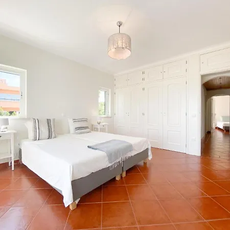 Spacious Penthouse Sea View Near #1925 * ラゴス