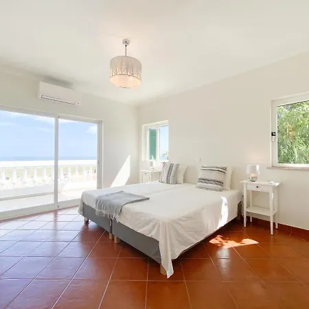 Spacious Penthouse Sea View Near #1925