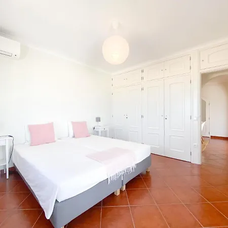 Spacious Penthouse Sea View Near #1925 Apartamento Lagos