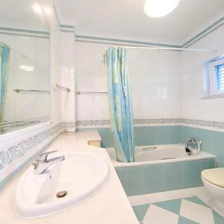 Apartment Spacious Penthouse Sea View Near #1925 Lagos